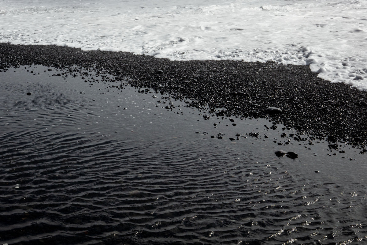 Black Tide · Minimalist Coastal Fine Art Print | WESDEN– Wesden Studio